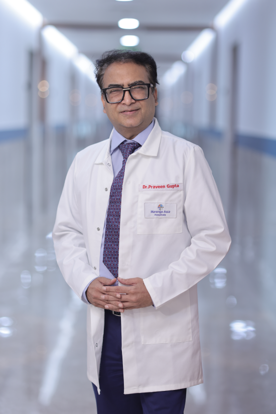 Dr. Praveen Gupta providing neurology consultation